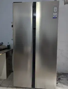 Kulkas midea besar bekas rasa baru
