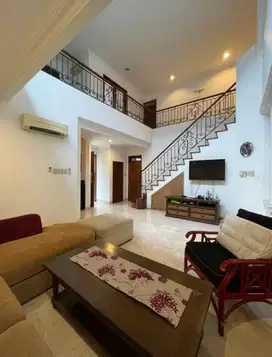 Dijual Rumah Siap Huni dalam Town House di Pejaten dekat Kemang