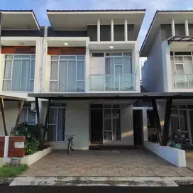 Dijual cepat rumah Metland Transyogi Bagus Rapih siap huni 2 lantai