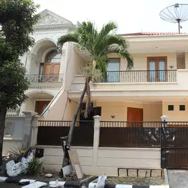 Rumah puri indah blok i split level 2,5 lantai dekat pasar puri