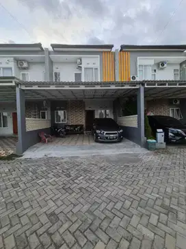 Rumah Bagus Minimalis di Gentan Solo