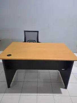 Meja kantor 1 set Murah