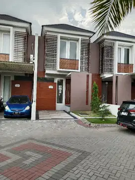 CLUSTER DI SELATAN JUANDA