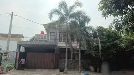 Rumah Mewah di Perumahan Purigading Dekat Tol Jatiwarna