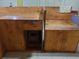 Meja bar dan gerobak angkringan