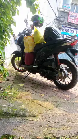 Menerima antar jemput anak sekolah atau orang kerja
