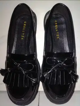 Sepatu docmart loafers