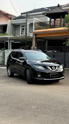 Nissan XTrail 2.5 Matic  Tahun 2015 Hitam Metalik LowKm