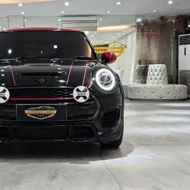 Mini COOPER JCW 2.0 2019