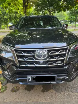 Jual Toyota Fortuner 2022 2.8 GR Sport Low KM