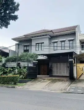 HOT SALE!!! Rumah siap Huni Di Boulevard Menteng Bintaro Jaya Sektor 7