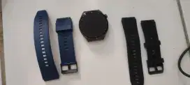 Jam tangan smartwatch IT