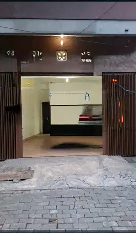 Ruko 2 Lantai di Ir. Soekarno Merr Surabaya Murah untuk Usaha Lie.A052