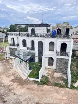 Rumah gaya clasik eropa 2.5lt di Cibubur dkt LRT harja mukti