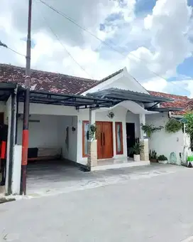 Rumah minimalsi di pasekan maguwoharjo dekat exit tol