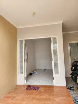 Butuh Cepat Laku Rumah Baru Renov Lebak Row 3 Mobil