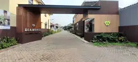Dapatkan Rumah 2 Lantai dengan Desain Kustom dan Fasilitas Lengkap