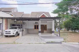 Rumah Sebelah Taman 15 Mnt ke Stasiun LRT Jati Mulya Siap Huni J-24353
