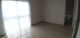 Rumah Baru 2 Lantai Tengah Kota Row 3 Mobil