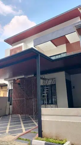 Rumah LUAS DESAIN MEWAH di gegerkalong dekat UPI Setiabudi dijual