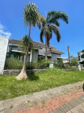 Villa Puncak Tidar Karangwidoro Dau Malang Dijual Cepat Murah B.U Poll
