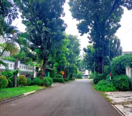 RUMAH HOMY DI PONDOK INDAH DG SWIMMING POOL KOMPLEK ASRI JALAN LEBAR
