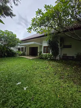 FOR SALE RUMAH SIAP HUNI DI WIJAYA KEBAYORAN BARU JAKARTA SELATAN