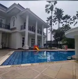 Jual Rumah di Senayan Jl Simprug Golf XIV