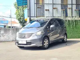 Freed PSD 2010 MATIC PAJAK JALAN
