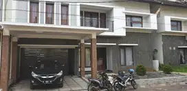 Rumah 2 Lantai Didalam Cluster di Pejaten Timur Siap Huni