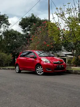 DP3JT Toyota yaris e at 2012