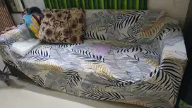 Sofa L masih kokoh