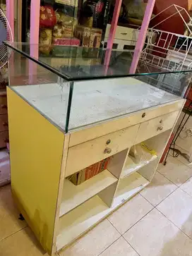 Meja Etalase Kasir