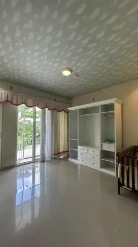 Rumah Wisata Bukit Mas, punya taman bermain di belakang rumah !