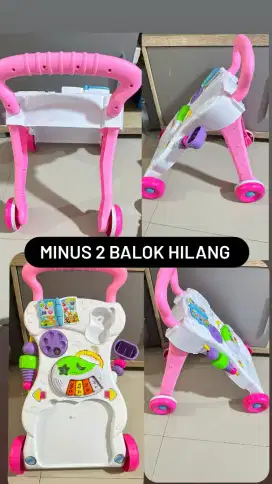 Push walker berjalan anak