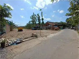 Jl Imogiri Timur, 1 menit ke Lapangan Wonokromo