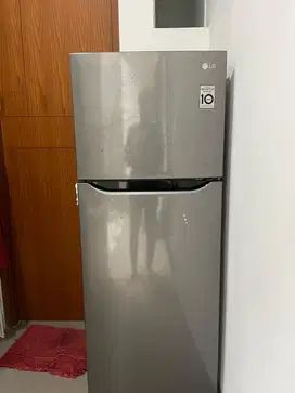 Kulkas LG 2 pintu