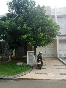 Rumah cantik 3 kamar Cluster Canary The Springs Gading Serpong