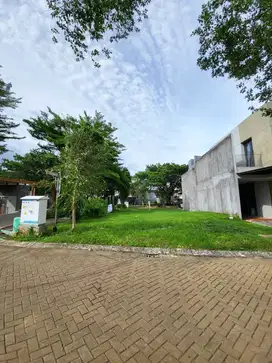 Kavling Strategis Posisi Hook Depan Security di Discovery Bintaro