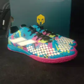 Size 44 sepatu futsal mills pink biru