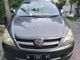 Mobil Innova 2008 Bensin