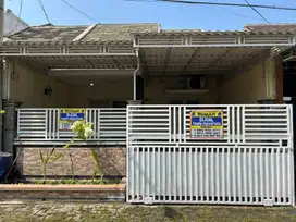 Rumah Lokasi Strategis Dijual