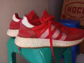 Adidas. INIKI original