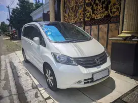 Honda Freed 1.5 E 2010 Plat AG adin mobil bekas sekoto kediri