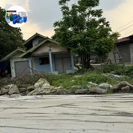 Disewakan rumah tua ato tempat untuk usaha bisa tuk workshop gudang dl