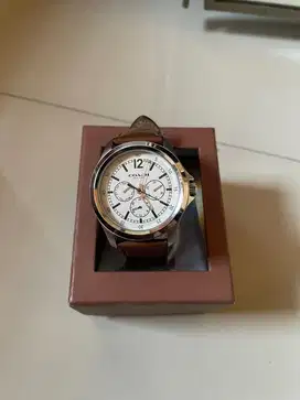 Jam tangan merk coach