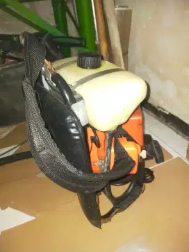 Jasa potong rumput halaman rumah, kantor, pekarangan