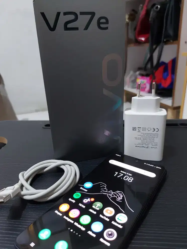 Handphone Vivo V27e (Second) | Nego