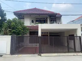 Dijual rumah nyaman di area Jatibening Bekasi
