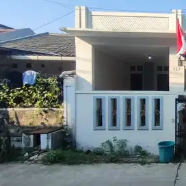 Dijual cepat rumah di Jatisari Permai